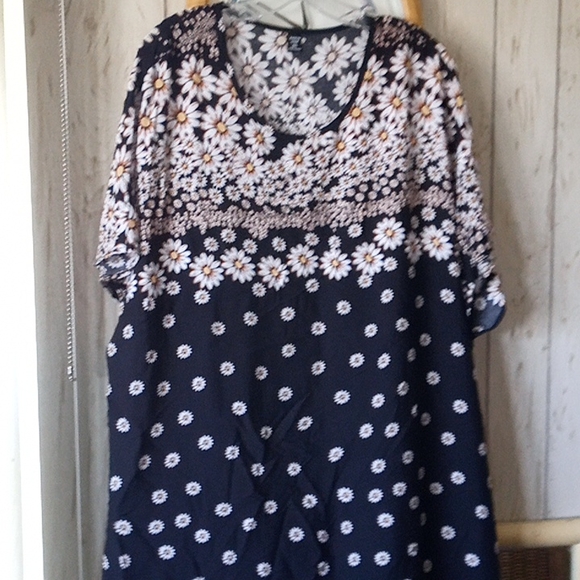 ***** SALE  5/$30  SheIn Maxi Dress Black with Floral design - Picture 1 of 4